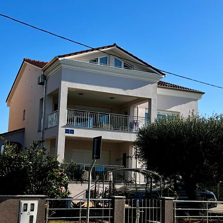 Apartments Villa Lili Umag Exterior foto