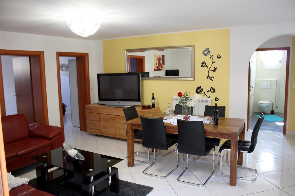 Apartments Villa Lili Umag Zimmer foto